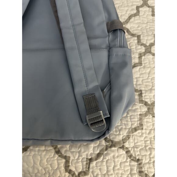 Cinnamoroll Sanrio Back Pack Book Bag Blue White Pre-loved Zipper Pockets - Picture 6 of 6
